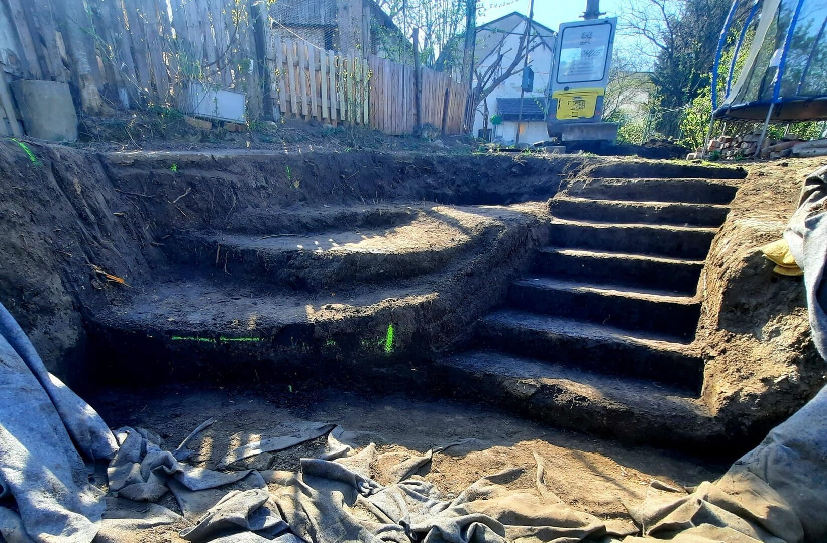 Erdarbeiten Poolaushub